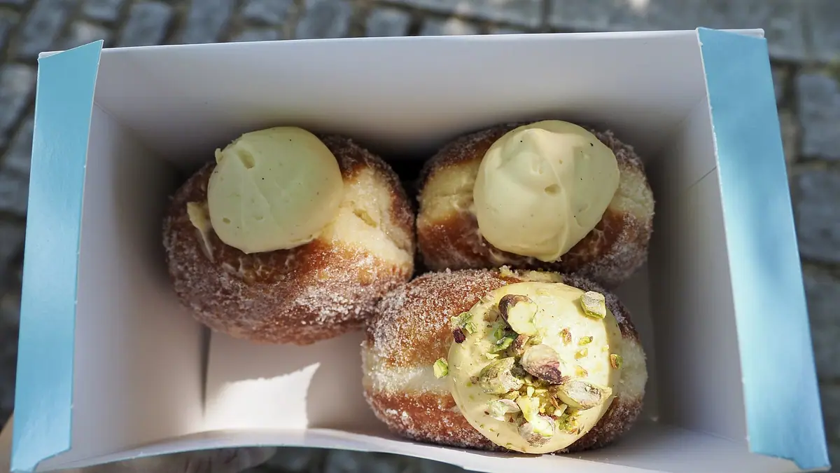 The Candi Donut Co – doughnut shop in Beckton, London